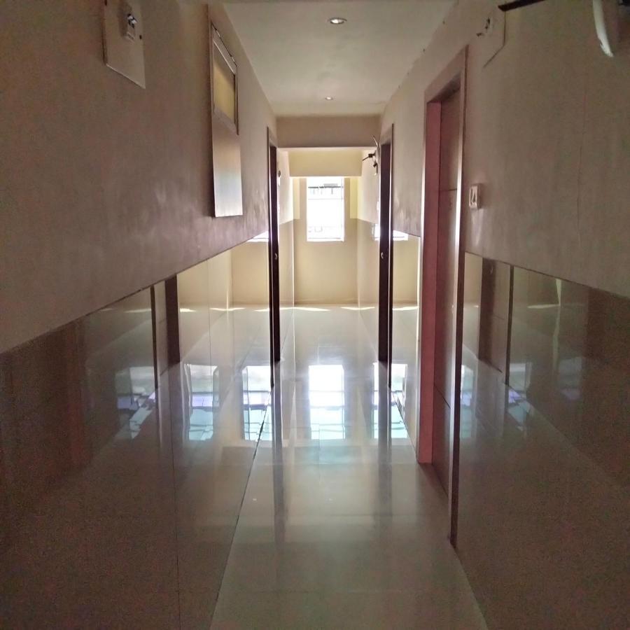Hotel Everest Navi Mumbai Exterior foto