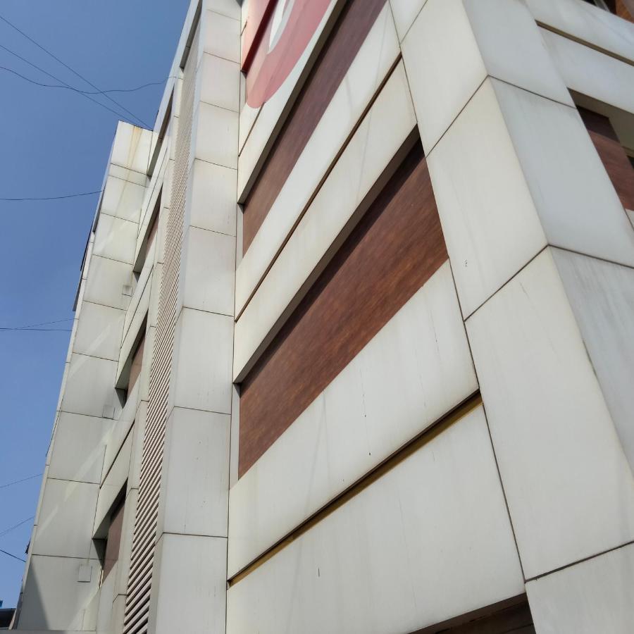 Hotel Everest Navi Mumbai Exterior foto