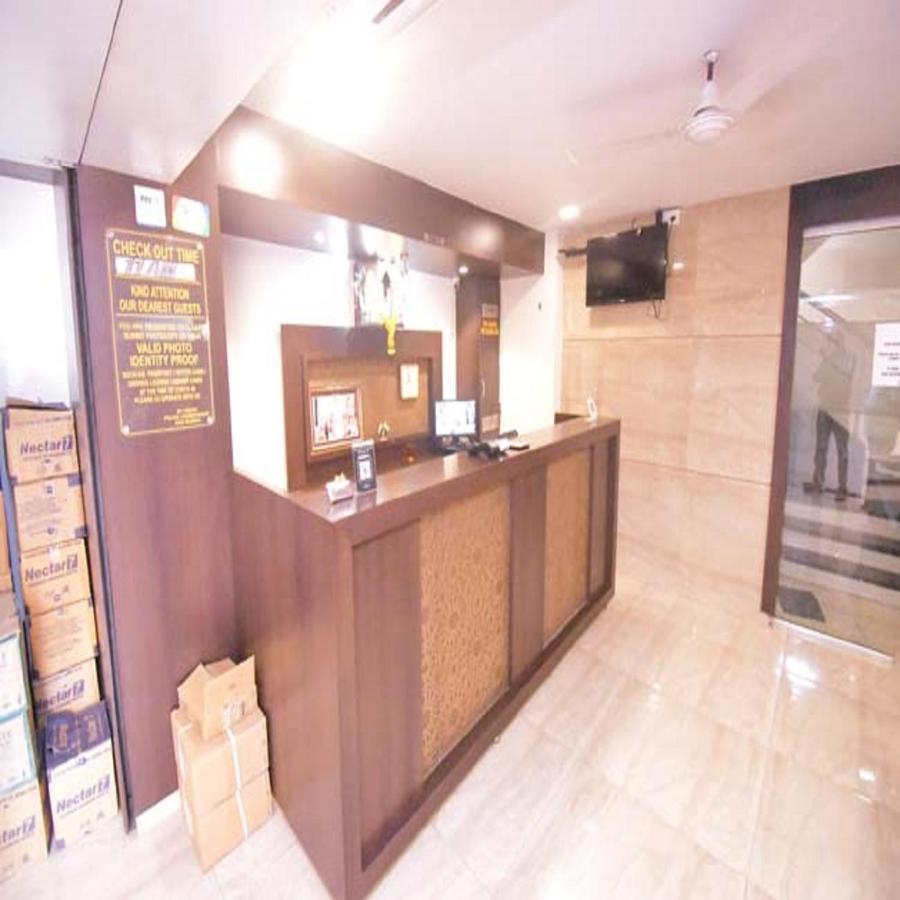 Hotel Everest Navi Mumbai Exterior foto