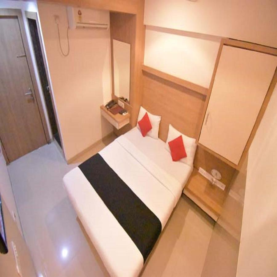 Hotel Everest Navi Mumbai Exterior foto
