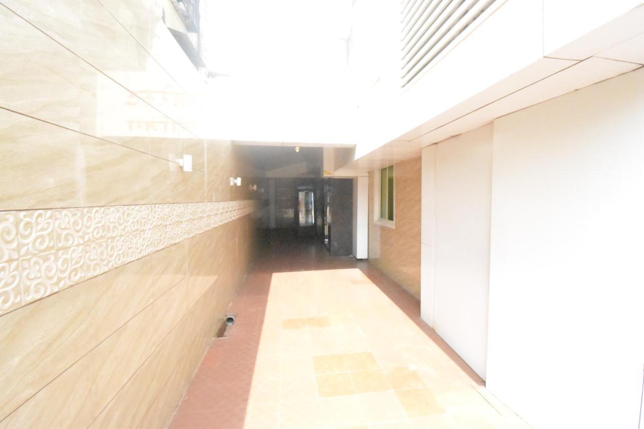 Hotel Everest Navi Mumbai Exterior foto