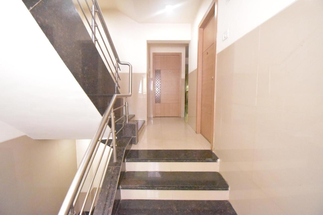 Hotel Everest Navi Mumbai Exterior foto