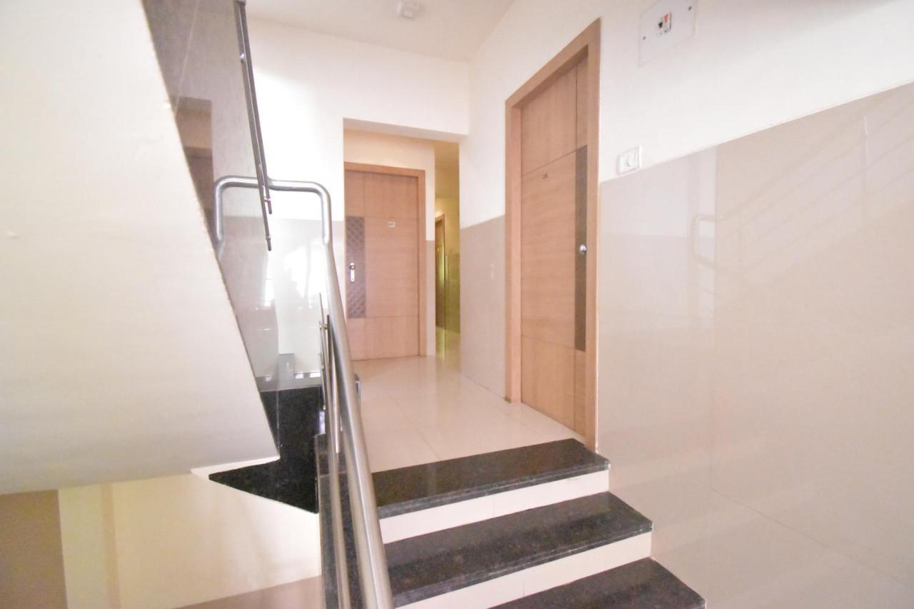 Hotel Everest Navi Mumbai Exterior foto