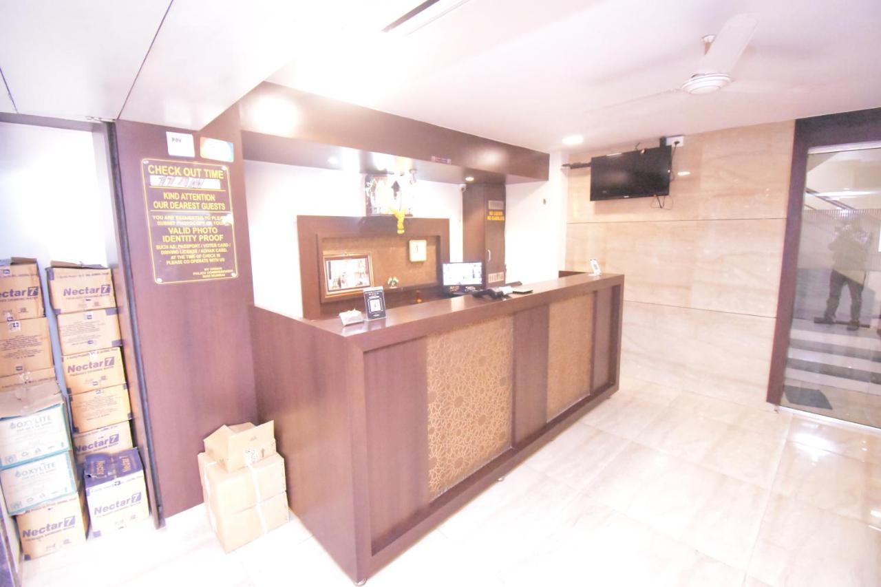 Hotel Everest Navi Mumbai Exterior foto